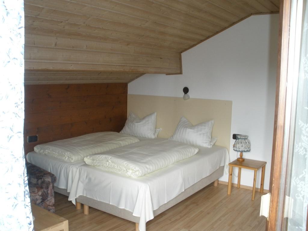 Alpengasthof Zur Loisach Hotel Grossweil Habitación foto