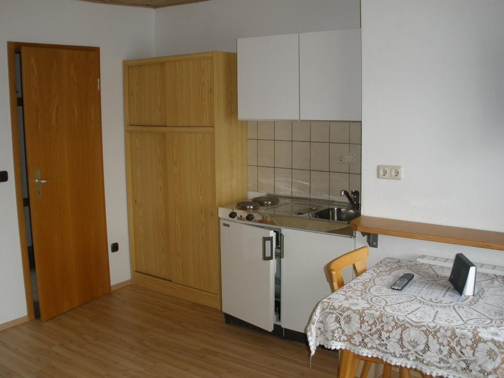 Alpengasthof Zur Loisach Hotel Grossweil Habitación foto