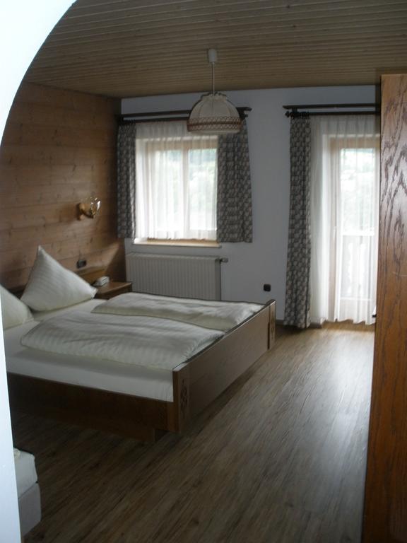 Alpengasthof Zur Loisach Hotel Grossweil Habitación foto