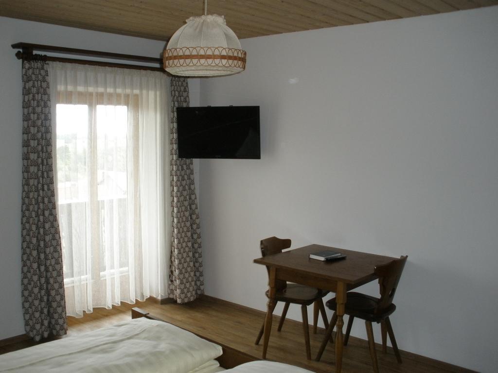 Alpengasthof Zur Loisach Hotel Grossweil Habitación foto