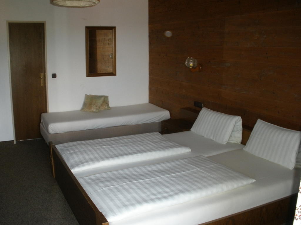 Alpengasthof Zur Loisach Hotel Grossweil Habitación foto